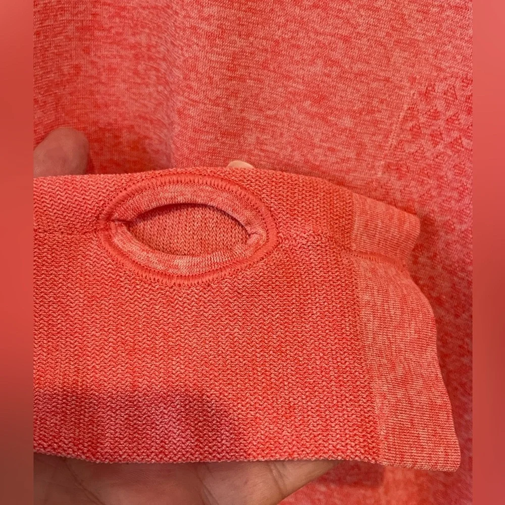 🔥❤️NIKE Running zip up top size Small in beautiful shade coral/red. NICE!